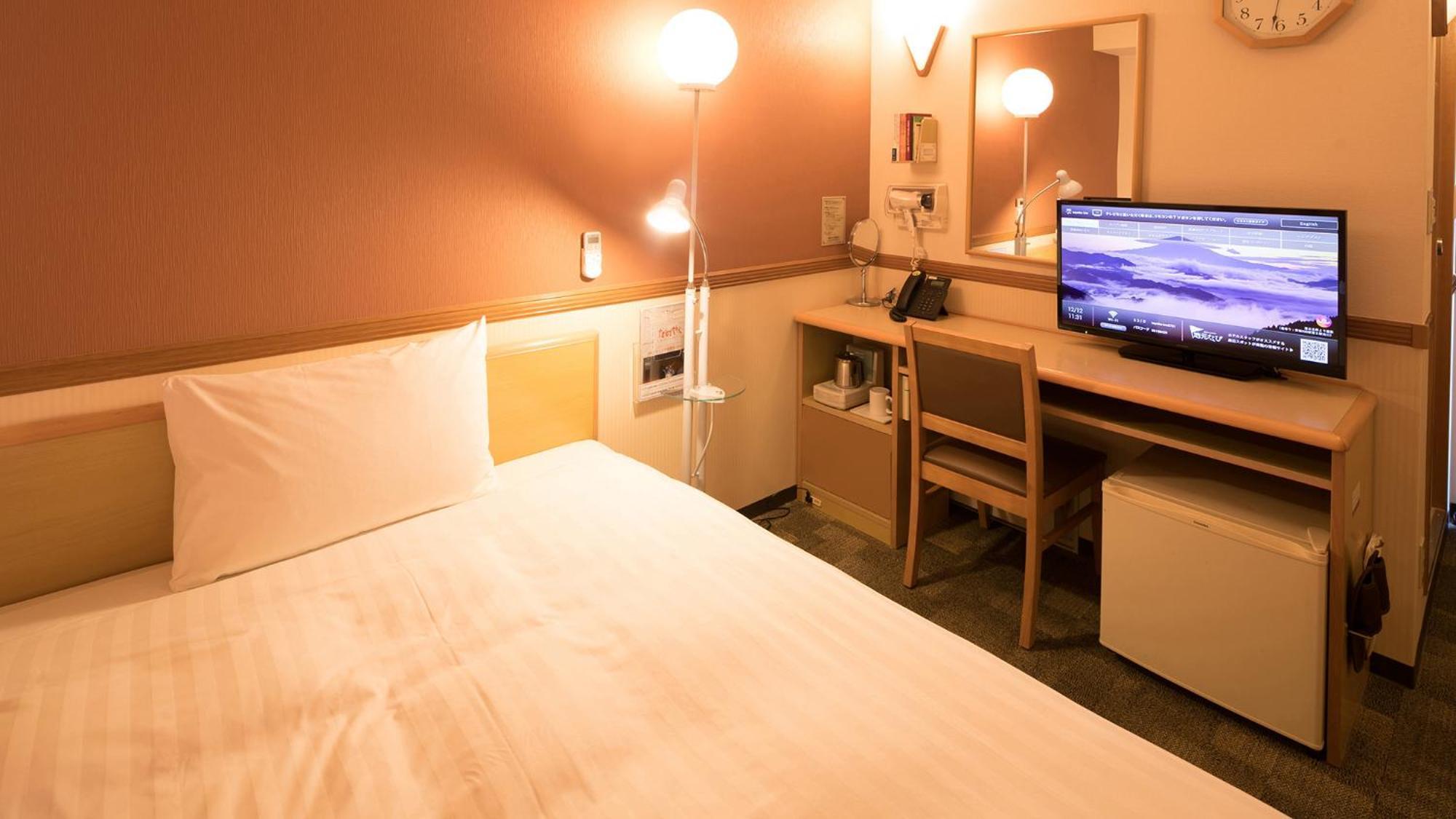 Toyoko Inn Nagoya Owari Ichinomiya Ekimae Номер фото
