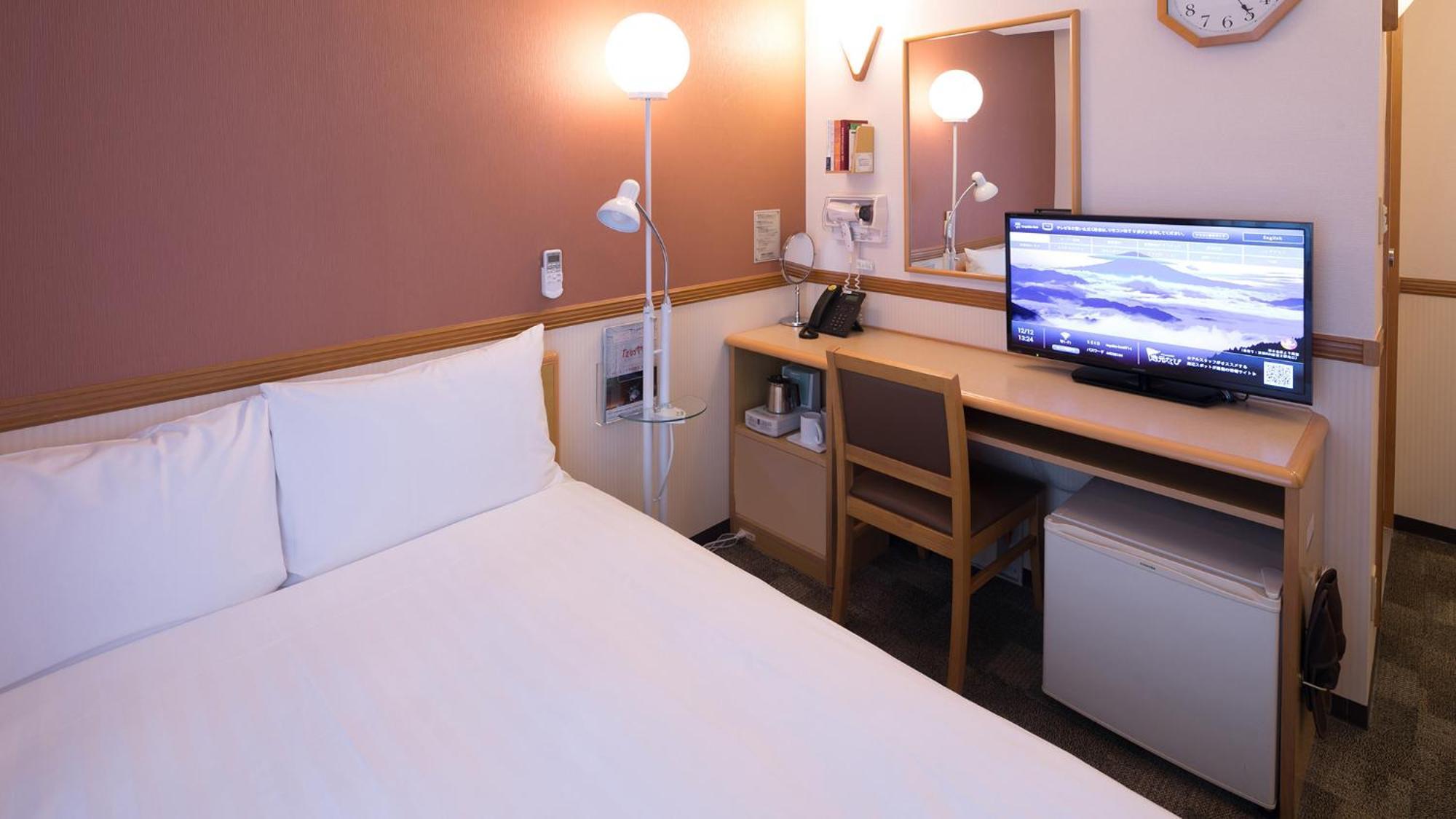 Toyoko Inn Nagoya Owari Ichinomiya Ekimae Номер фото